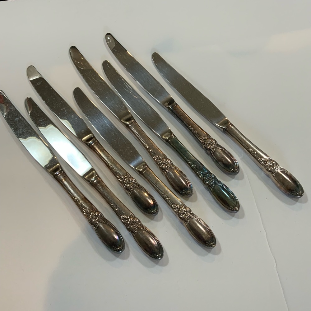 Community White Orchid Silver Plate Knives Set of 8 Vintage Replacement